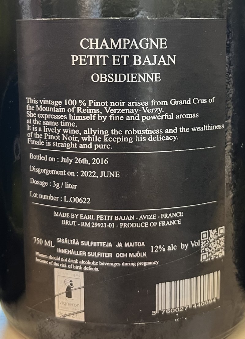 Baksida av Petit & Bajan Obsidienne Blanc de Noirs Grand Cru Champagne Brut