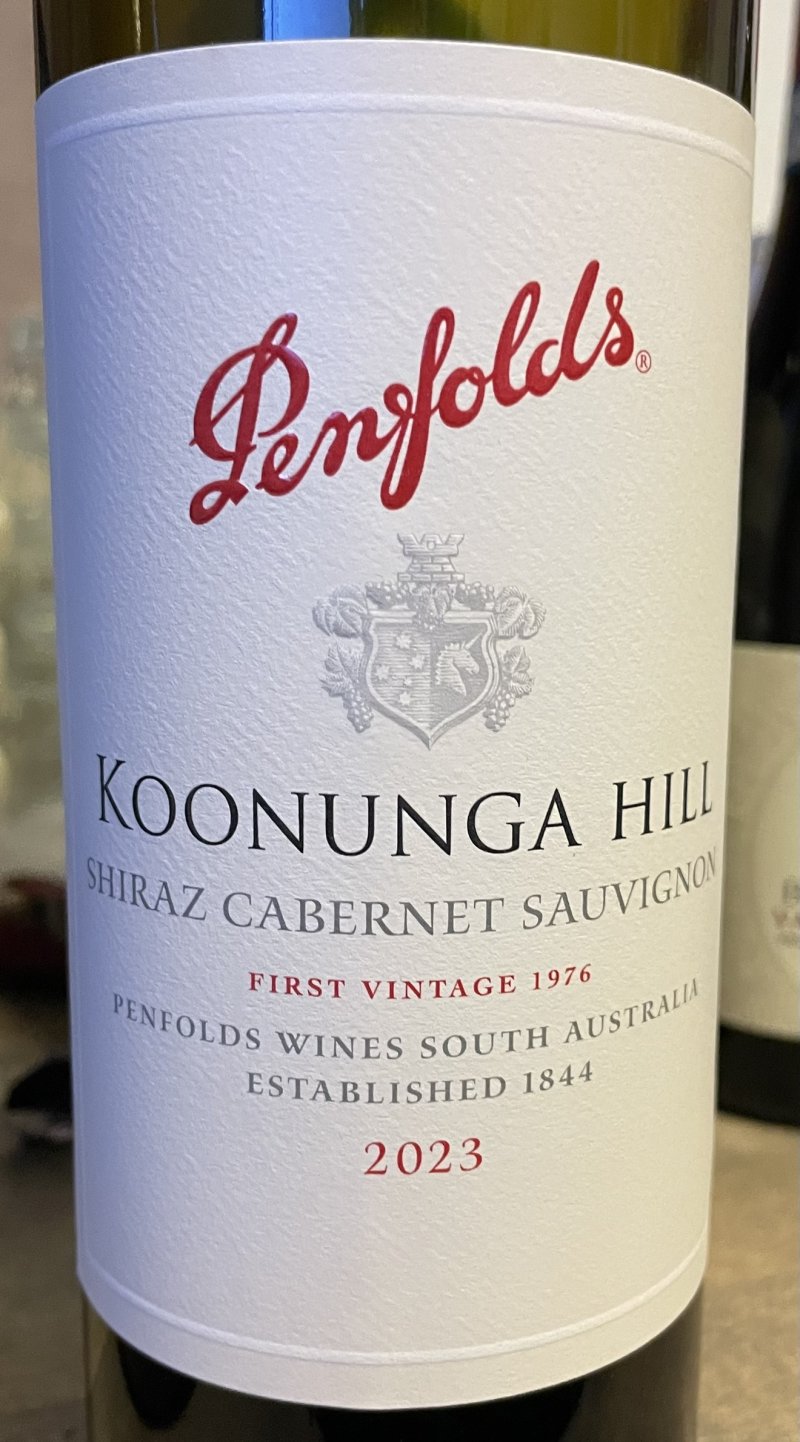 Framsida av Penfolds Koonunga Hill Shiraz Cabernet