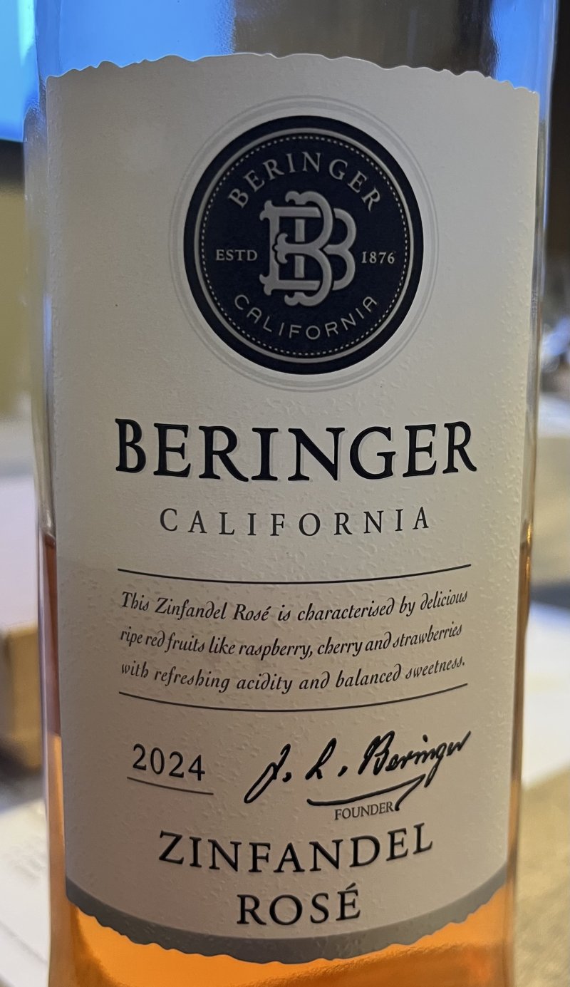 Framsida av Behringer Zinfandel Rosé